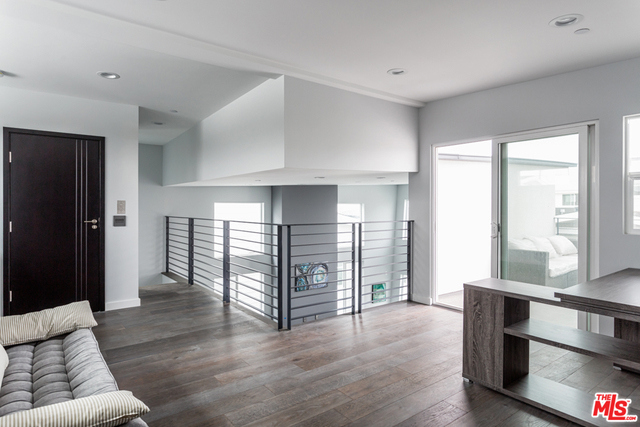 205 IRENA Avenue, Redondo Beach, California 90277, 5 Bedrooms Bedrooms, ,4 BathroomsBathrooms,Residential,Sold,IRENA,17275834