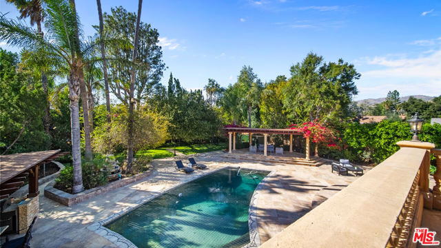 10801 Bothwell Road, Chatsworth CA: https://media.crmls.org/mediaz/f3d349c2-893d-4d39-85ad-42f8dfb98a39.jpg
