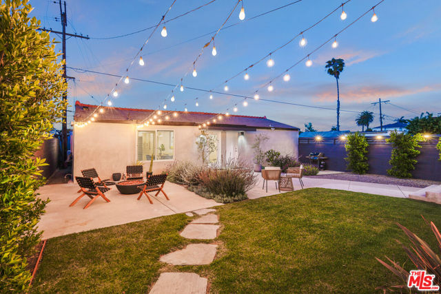 7337 5th Avenue, Los Angeles CA: https://media.crmls.org/mediaz/f3d35980-d905-4d7b-9b4a-ba7efd48e800.jpg