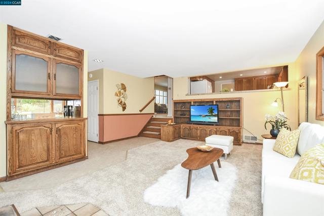 Image 14 of 43 For 4484 Snowberry Ct