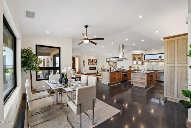 5572 Rainier Street, Ventura CA: https://media.crmls.org/mediaz/f3d6b73c-0021-413b-901c-6a78a6cb7ab7.jpg