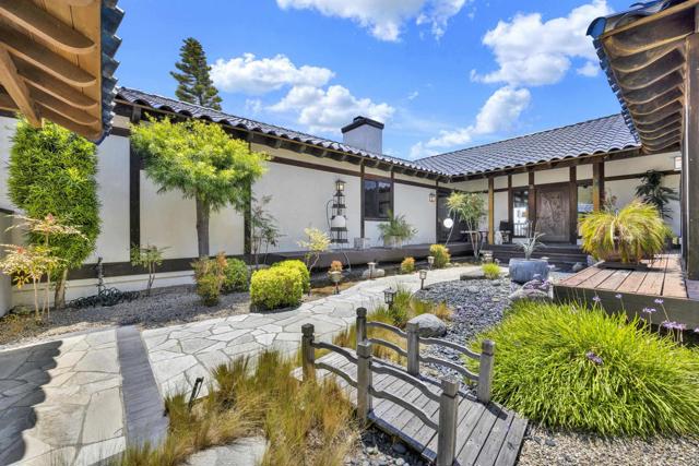 1310 Miracielo Court, San Marcos CA: https://media.crmls.org/mediaz/f3d73b06-8126-4f62-be4b-2f15e933fe80.jpg