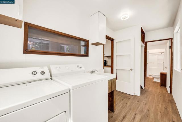 367 Rose Avenue, Pleasanton CA: https://media.crmls.org/mediaz/f3d75eff-00f7-420f-a80d-3c6e43db5b54.jpg