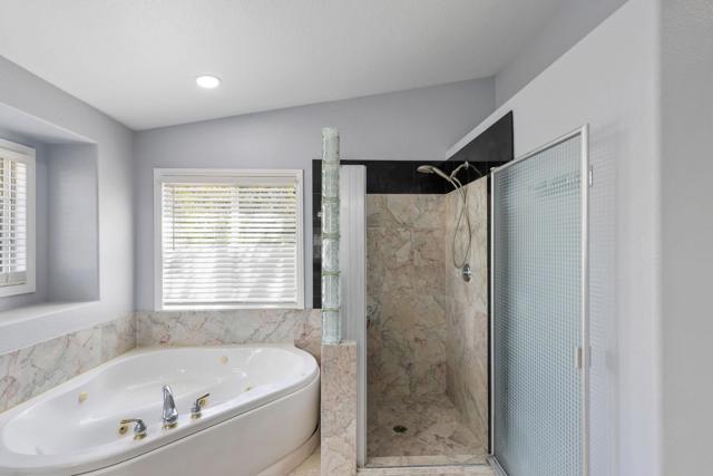 47970 Via Jardin, La Quinta CA: https://media.crmls.org/mediaz/f3d82b87-7de7-457c-b7ce-baf164894757.jpg
