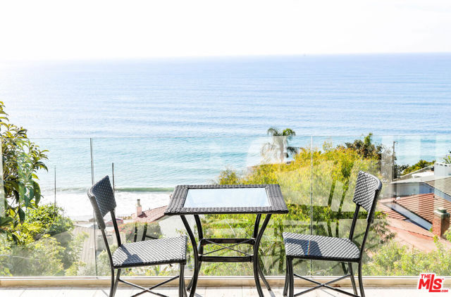 Drew Fenton | 17848 Castellammare Drive Pacific Palisades CA | MLS: 7162490