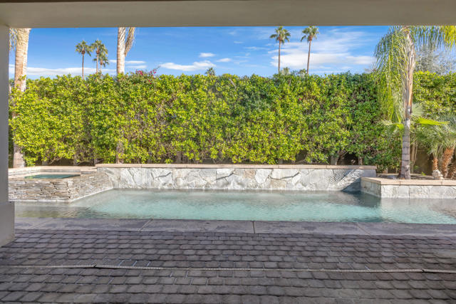 Image 21 of 35 For 2438 S Caliente Drive