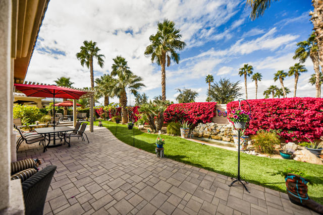 40973 Corte La Fonda, Indio CA: https://media.crmls.org/mediaz/f3d94248-3a20-440c-ad75-fa6e2bf786e9.jpg