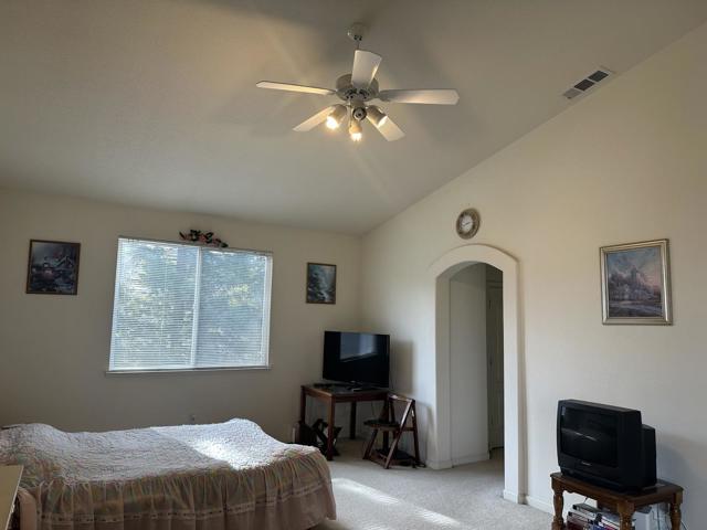 5116 Impala Run Place, Antelope CA: https://media.crmls.org/mediaz/f3d97113-74bb-4f32-9c68-ba4276e7277b.jpg