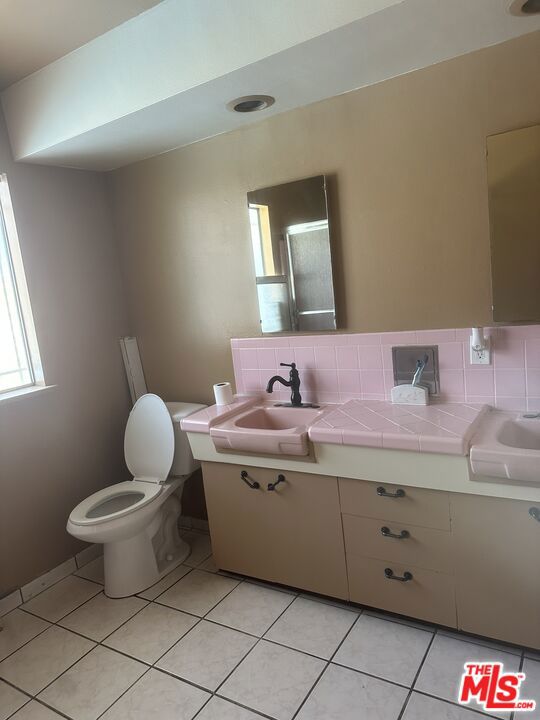 2 Bed Home for Sale in Compton, California