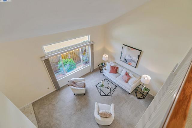 Image 26 of 58 For 42210 Live Oak Cir