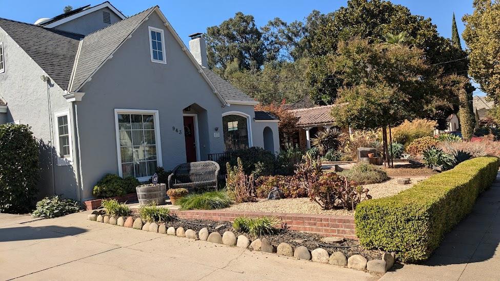 943 Riverside Drive