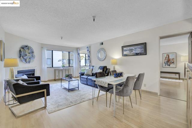 Image 2 of 42 For 545 Pierce St  3002