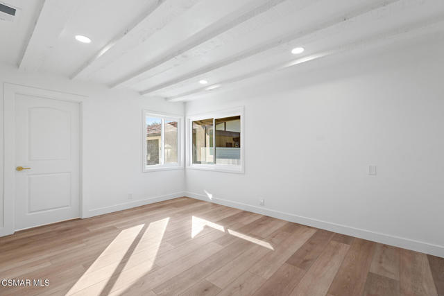 1251 Calle Las Casas, Thousand Oaks CA: https://media.crmls.org/mediaz/f3dbeb4c-e598-4076-ab9e-85563d2323fd.jpg