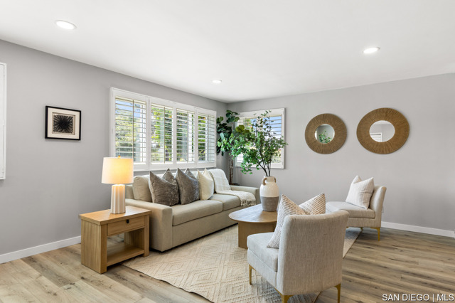 5799 Amarillo AVE, La Mesa CA: https://media.crmls.org/mediaz/f3dc7b6d-f132-428f-9b07-229facbd89b9.jpg