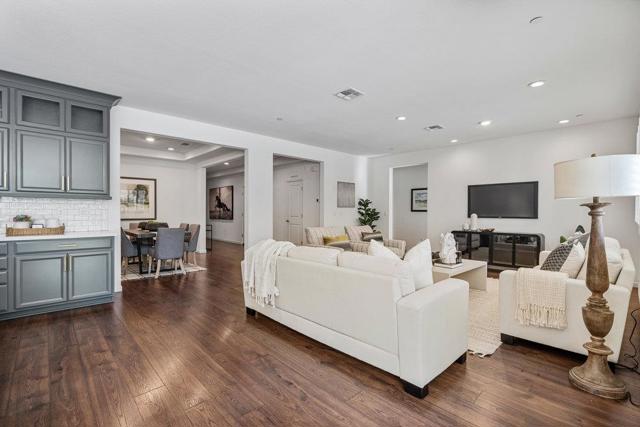 20 Hospital Road, Hollister CA: https://media.crmls.org/mediaz/f3dd0fa1-fb17-4533-9608-46c1d59d592e.jpg