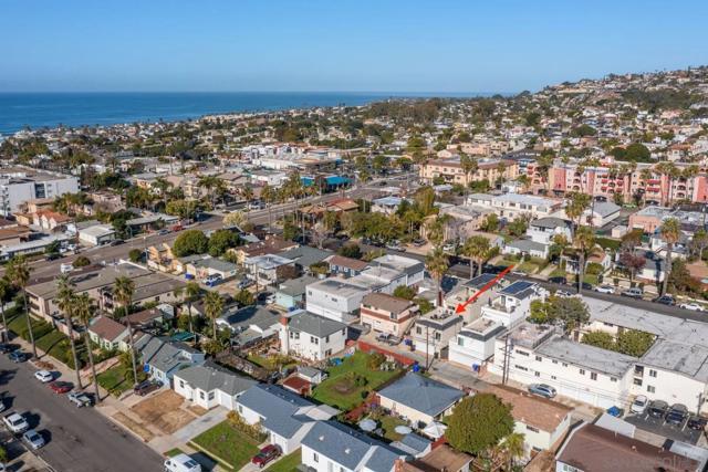 851 53 Sapphire, San Diego CA: https://media.crmls.org/mediaz/f3ddb893-d75a-4951-8963-9614f73314ce.jpg