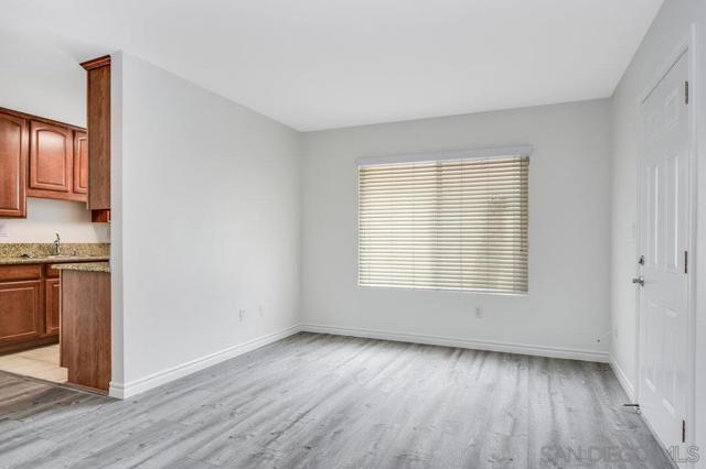 Image 7 of 25 For 4737 34th St  Unit #7