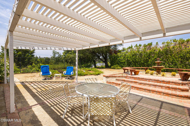 3804 Eddingham Avenue, Calabasas CA: https://media.crmls.org/mediaz/f3de0429-178c-4eec-8856-d7f6e0ae9c1f.jpg