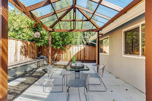 3854 Deans Place Way, San Jose CA: https://media.crmls.org/mediaz/f3deb97c-35c6-4018-a826-d987a9d270e7.jpg