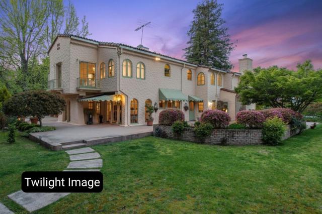 269 Selby Lane, Atherton CA: https://media.crmls.org/mediaz/f3df3108-1f04-4ada-90ab-e7f96761db0a.jpg