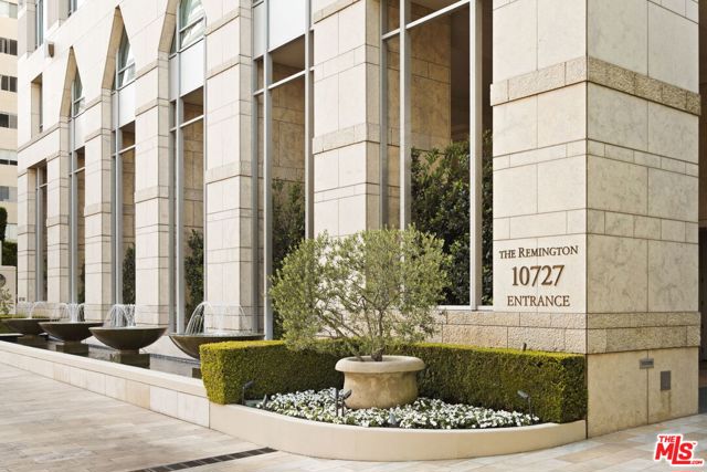 10727 Wilshire Boulevard, Los Angeles CA: https://media.crmls.org/mediaz/f3dfaf0d-78a1-452e-9edf-d7159d5b55d7.jpg