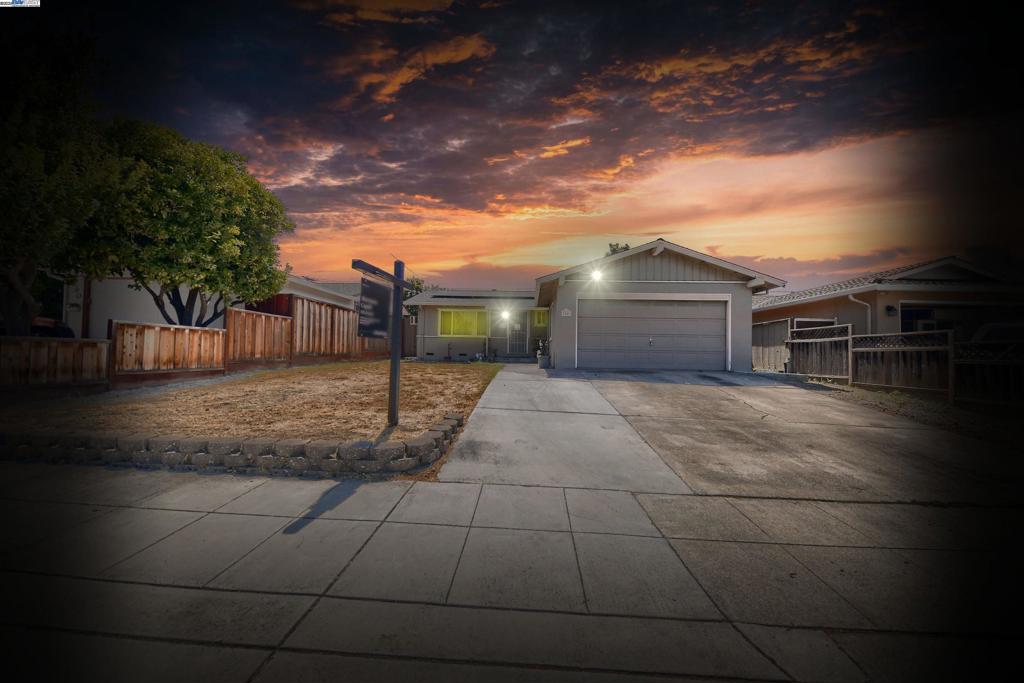 3382 Mount Wilson Dr