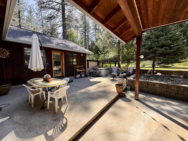 14543 Kathy Lane, Pioneer CA: https://media.crmls.org/mediaz/f3e00da2-0987-4c5b-8147-6ec60dd4765b.jpg