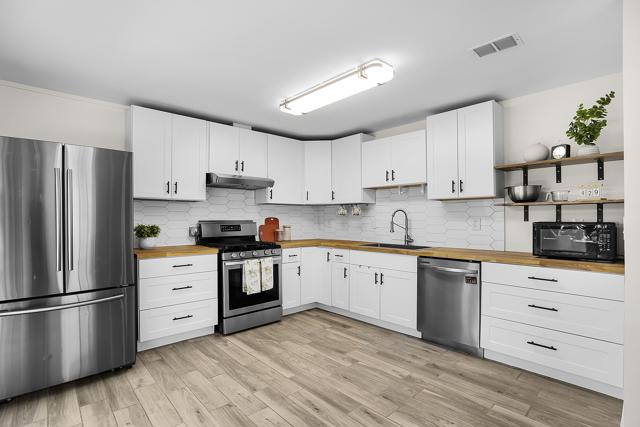 4091 Galbar Street, Oceanside CA: https://media.crmls.org/mediaz/f3e07dfe-52be-4a95-8cba-2ab210856213.jpg