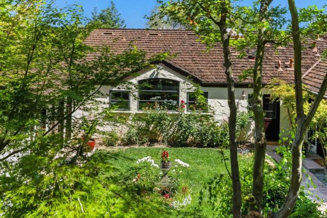 11510 Summit Wood Road, Los Altos Hills CA: https://media.crmls.org/mediaz/f3e08086-282f-45b0-927a-3f6d1f462265.jpg