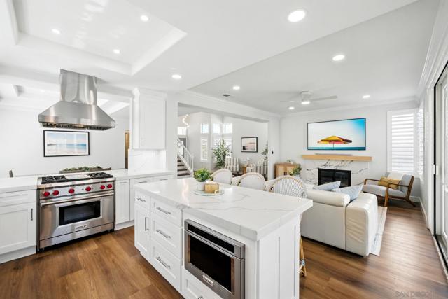 12135 Via San Loreno, San Diego CA: https://media.crmls.org/mediaz/f3e13a78-a0ad-432d-abb7-282e78b5295a.jpg