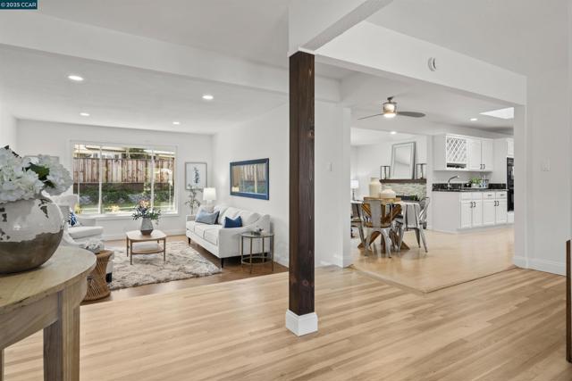 109 Baldwin Dr, Danville CA: https://media.crmls.org/mediaz/f3e156da-7df3-42fd-8135-57fd4fd25da3.jpg