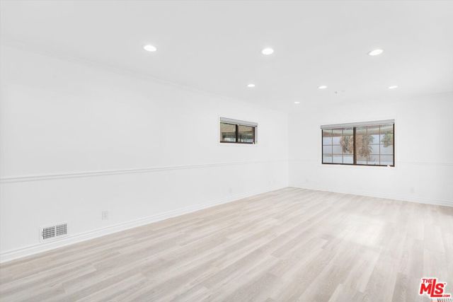 MLS #25597193 image #20