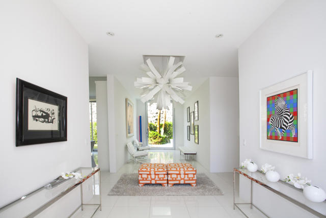 1147 Los Robles Drive, Palm Springs CA: https://media.crmls.org/mediaz/f3e52765-51b4-43e2-b196-af5b71f96616.jpg