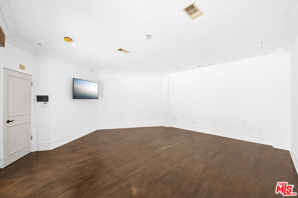 MLS #26854215 image #33