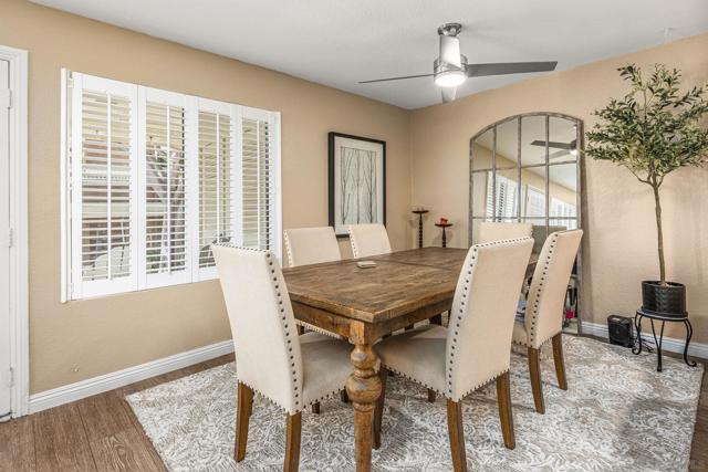 867 Ginger Avenue, Carlsbad CA: https://media.crmls.org/mediaz/f3e5716a-c903-4f74-9fbe-98edb911c460.jpg