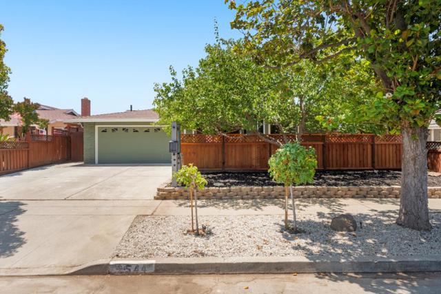 2544 Glenrio Drive, San Jose CA: https://media.crmls.org/mediaz/f3e5f4be-2e61-4951-8100-51fe34922591.jpg