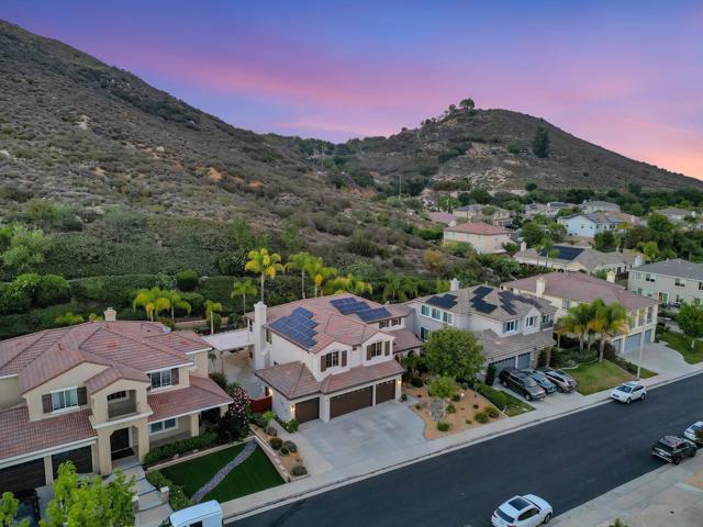 23860 Hollingsworth Dr, Murrieta CA: https://media.crmls.org/mediaz/f3e67eda-d019-4ccc-a09e-b4dfa7f6df09.jpg