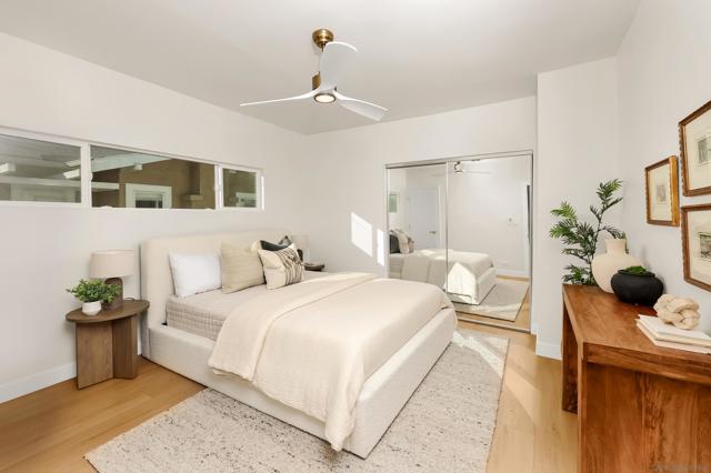 1900 W 41St St, Los Angeles CA: https://media.crmls.org/mediaz/f3e69cd1-a4aa-4a9d-8b58-0d81e5381431.jpg