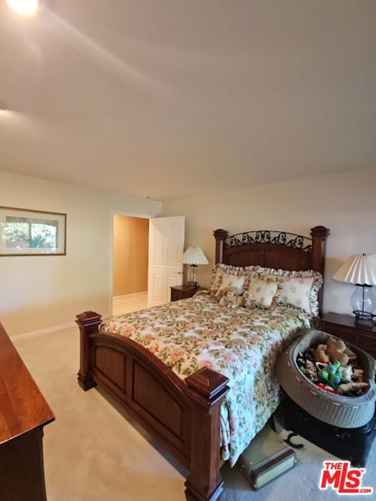361 Redtail Hawk Lane, Lake Arrowhead, CA 92352