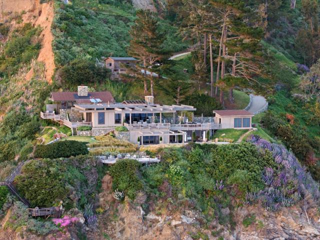 53810 Highway 1, Big Sur CA: https://media.crmls.org/mediaz/f3e72e32-d183-4852-873b-9706c0ab1bba.jpg
