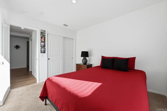 Detail Gallery Image 14 of 30 For 1262 Allegiance Ave, Hemet,  CA 92543 - 4 Beds | 2/1 Baths