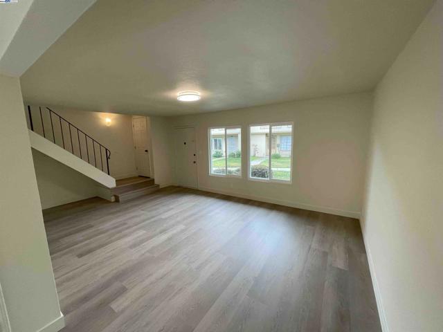 34552 Nantucket Cmn, Fremont CA: https://media.crmls.org/mediaz/f3e7eb6a-acb9-470b-a16f-8c4199d74a36.jpg
