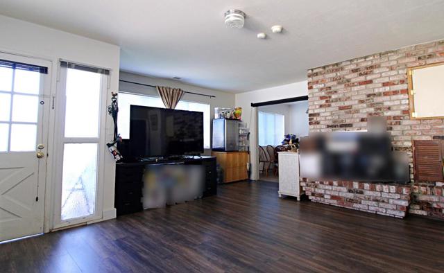 657 2nd Avenue, Redwood City CA: https://media.crmls.org/mediaz/f3e904de-97bf-4b4d-b4a4-454726ed61d2.jpg