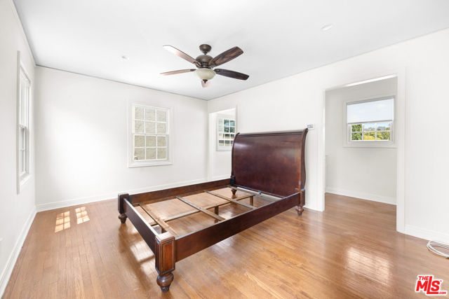 2411 St George Street, Los Angeles CA: https://media.crmls.org/mediaz/f3e9468a-c0db-4389-b098-46d242881cda.jpg