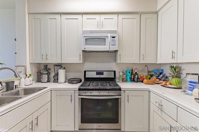 2299 Cabo Bahia, Chula Vista CA: https://media.crmls.org/mediaz/f3e96799-3fa2-47da-9ca6-9acd7329b013.jpg