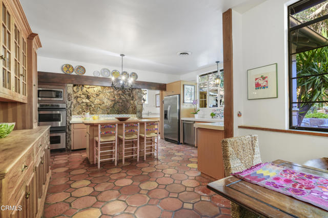 12615 Koenigstein Road, Santa Paula CA: https://media.crmls.org/mediaz/f3e981a3-2b05-4824-a15e-8e7278f731a8.jpg