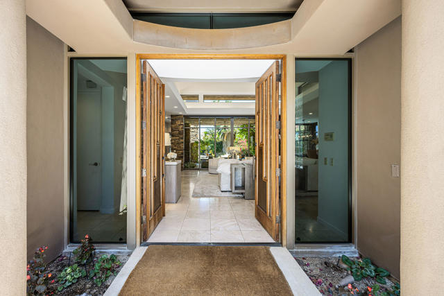 810 Shadow Vista, Palm Desert, CA 92260