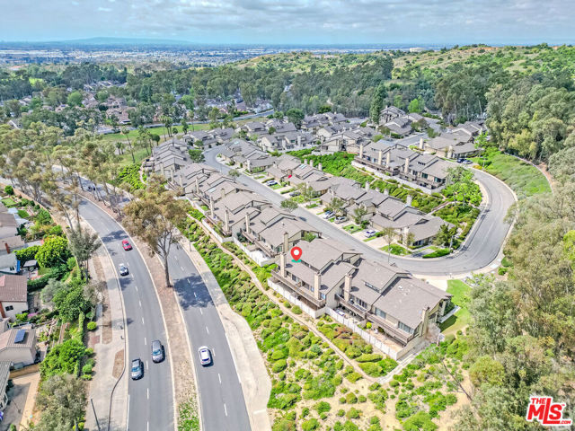 2366 Applewood Circle, Fullerton CA: https://media.crmls.org/mediaz/f3e9a214-25c6-4840-bc79-f7b8e160d21b.jpg