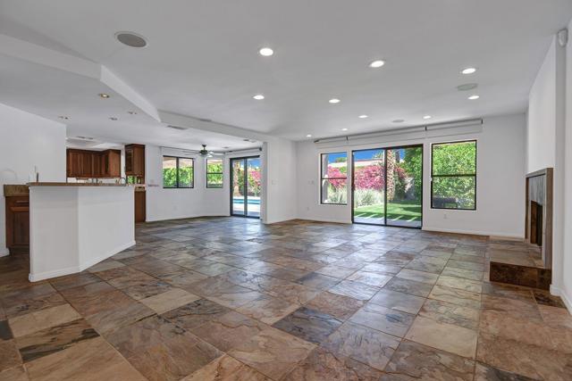 71138 Patricia Park Place, Rancho Mirage CA: https://media.crmls.org/mediaz/f3ea2b4d-2b20-465b-ac84-f47af6cbf444.jpg