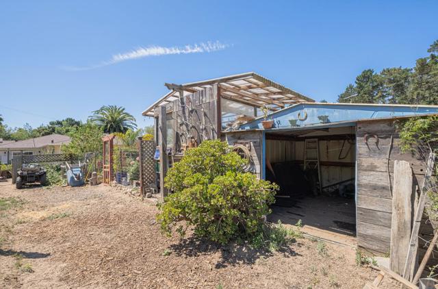 9180 Coker Road, Salinas CA: https://media.crmls.org/mediaz/f3ea7139-a402-400b-9d33-ef4aa6cc15e7.jpg